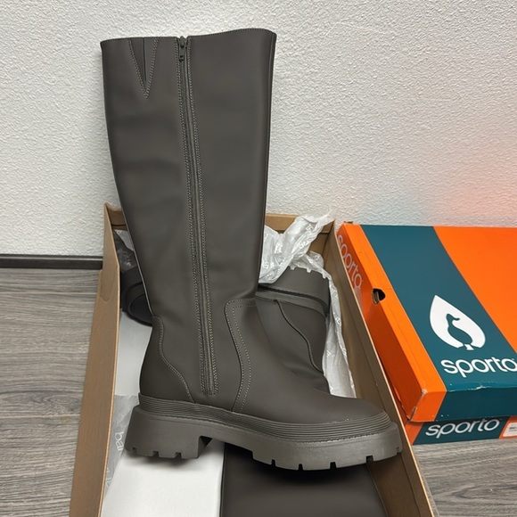 Bar III Twyla Lug Sole Boots Water-resistant - Picture 5 of 5